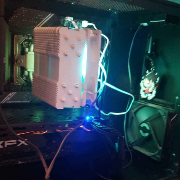 Custom next gen gaming pc - Picture 2 of 9